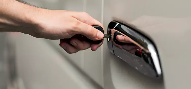 Why Choose Our Auto Locksmith Team in East Providence, RI?