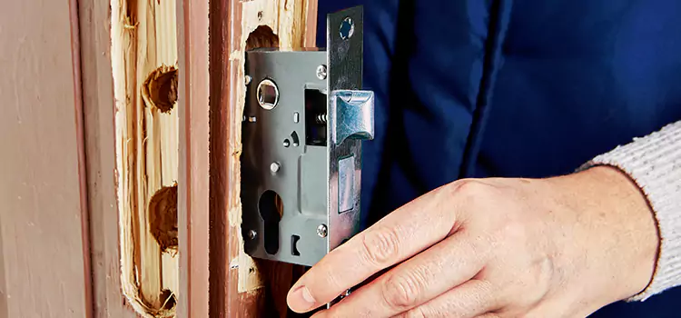 Garage Door Lock Replacement East Providence